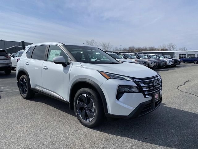 New 2026 Everest White Pearl TriCoat Nissan SV image 2