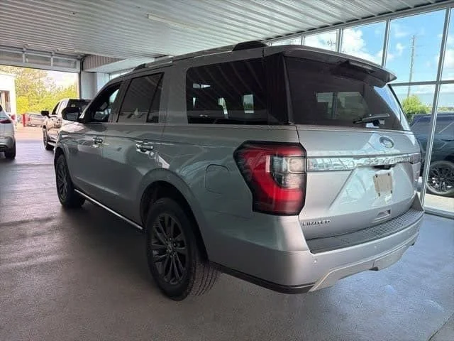 Used 2020 Iconic Silver Metallic Ford Limited image 10