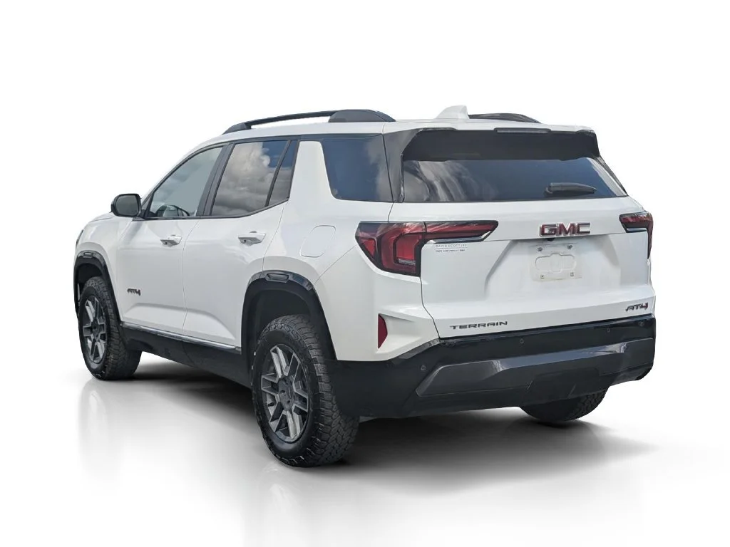 Used 2026 Summit White GMC AT4 image 7