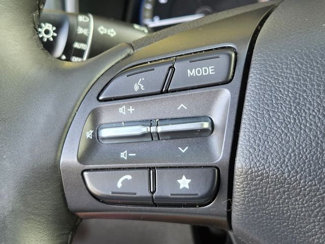 Used 2023 Black Hyundai SEL image 15