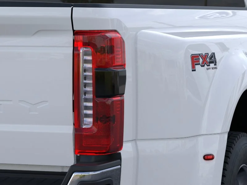 New 2026 Oxford White Ford F-450® XLT image 21