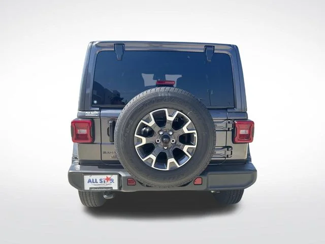 New 2026 Granite Crystal Metallic Clear-Coat Exterior Paint Jeep Sahara image 7
