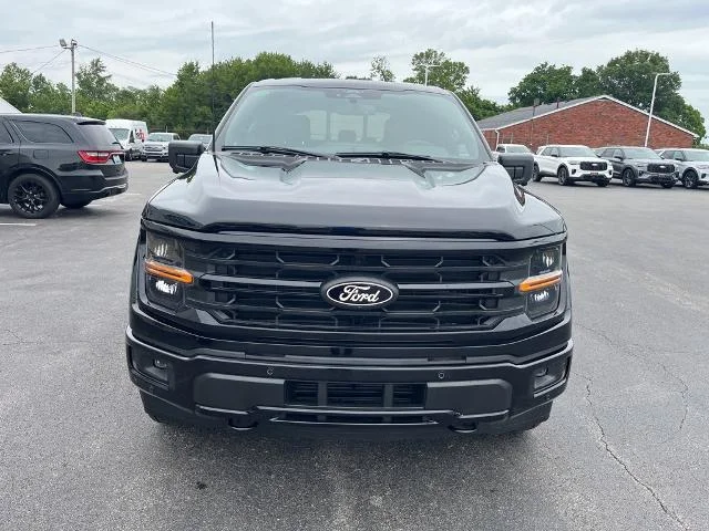 New 2026 Agate Black Metallic Ford XLT image 8
