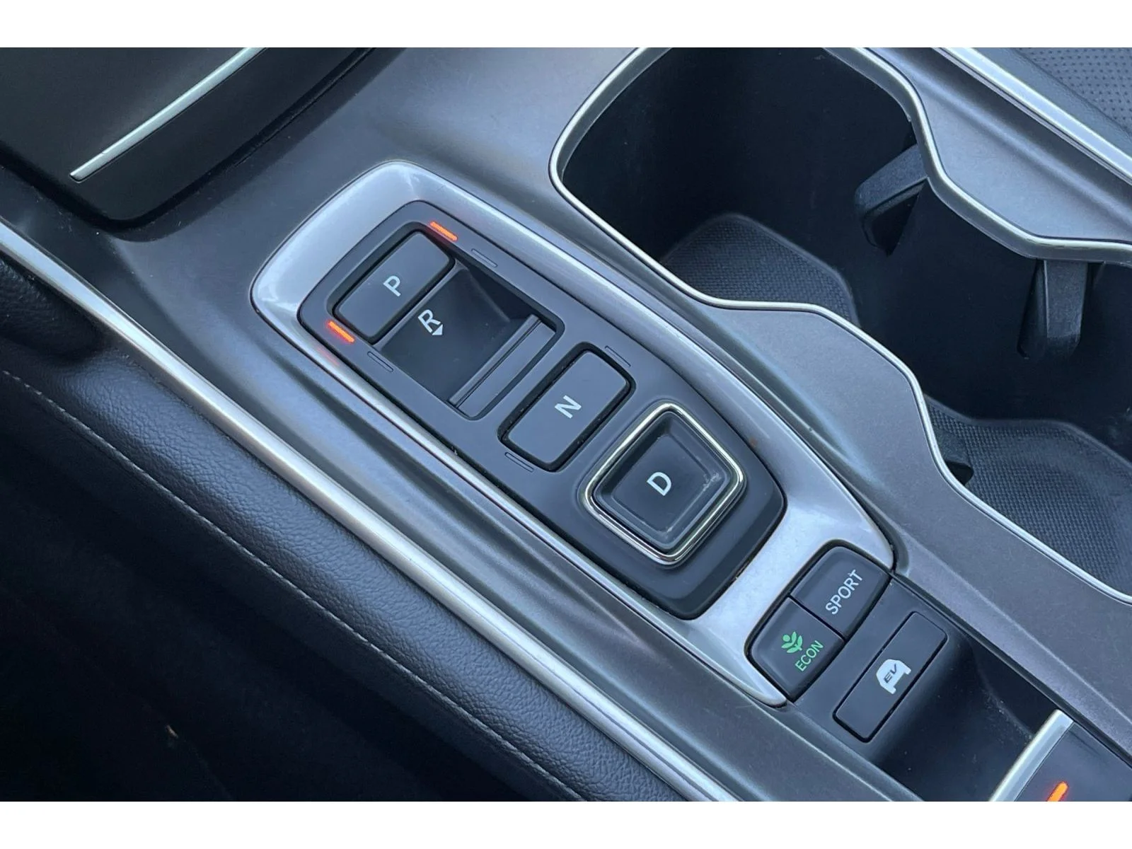 Used 2021 Modern Steel Metallic Honda Touring image 31
