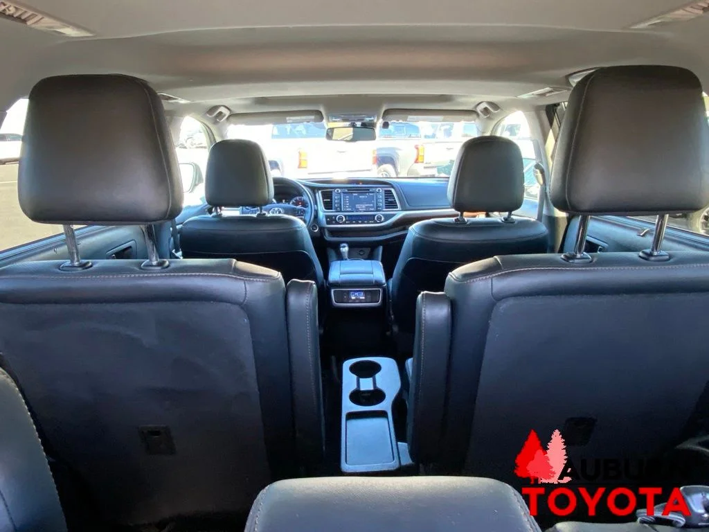 Used 2016 Midnight Black Metallic Toyota Limited image 15