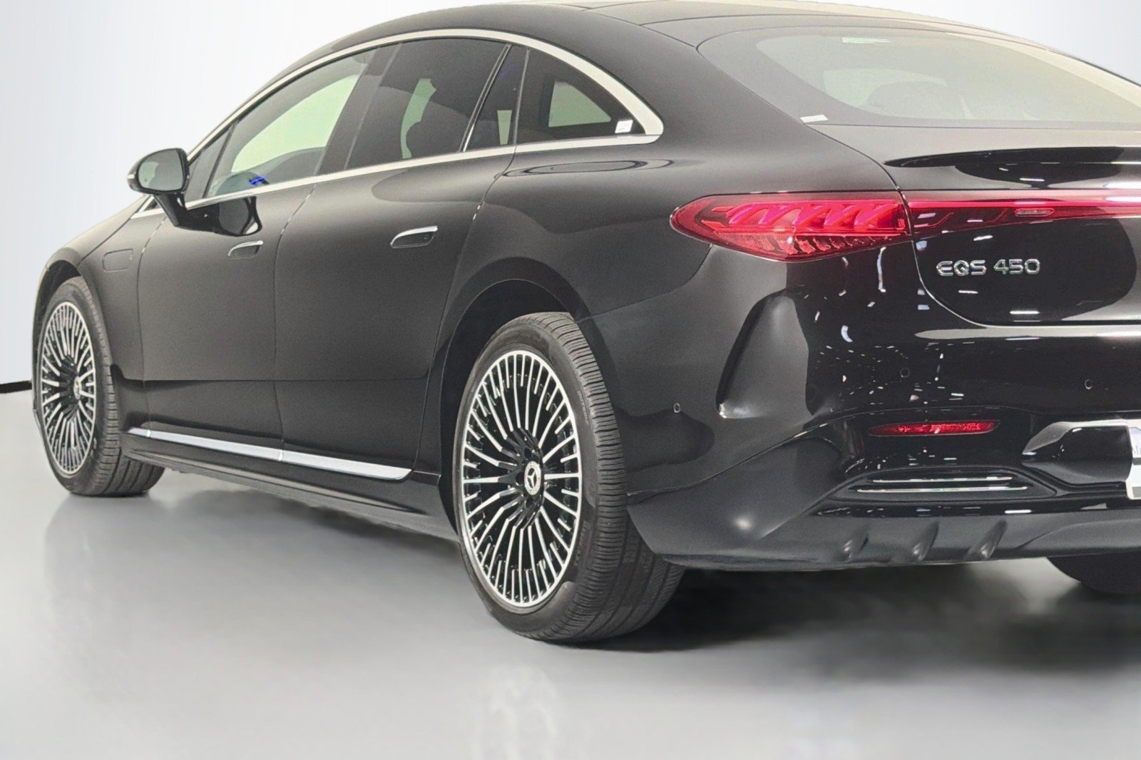 Certified Used 2023 Obsidian Black Metallic Mercedes-Benz EQS 450 image 15