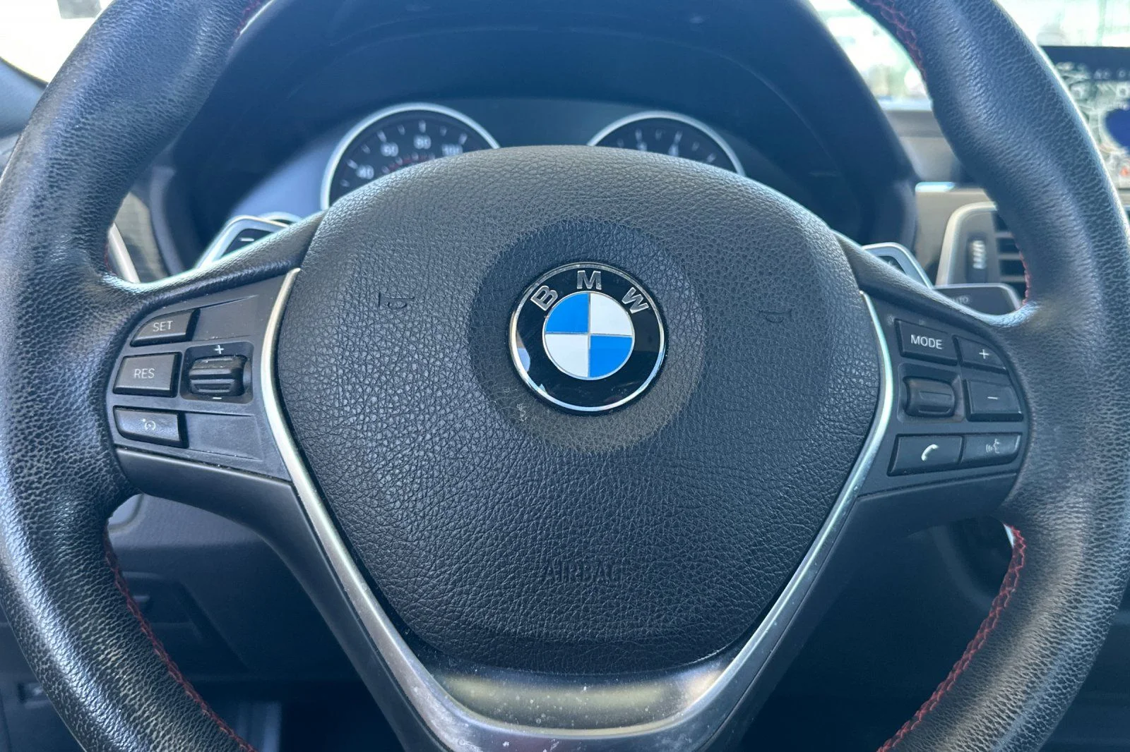 Used 2018 White BMW 330i image 27