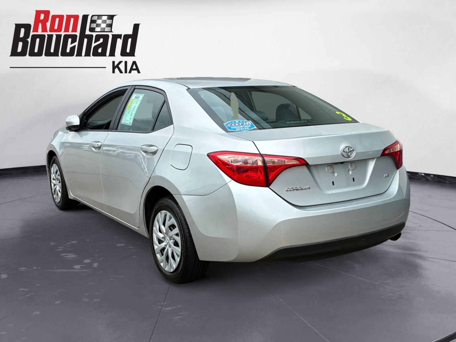 Used 2018 Classic Silver Metallic Toyota LE image 4