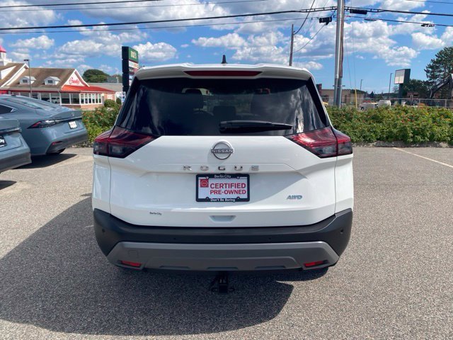 Used 2023 Glacier White Nissan S image 29