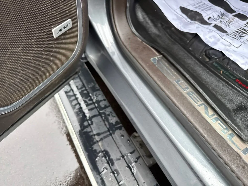 Used 2018 Gray GMC Denali image 25