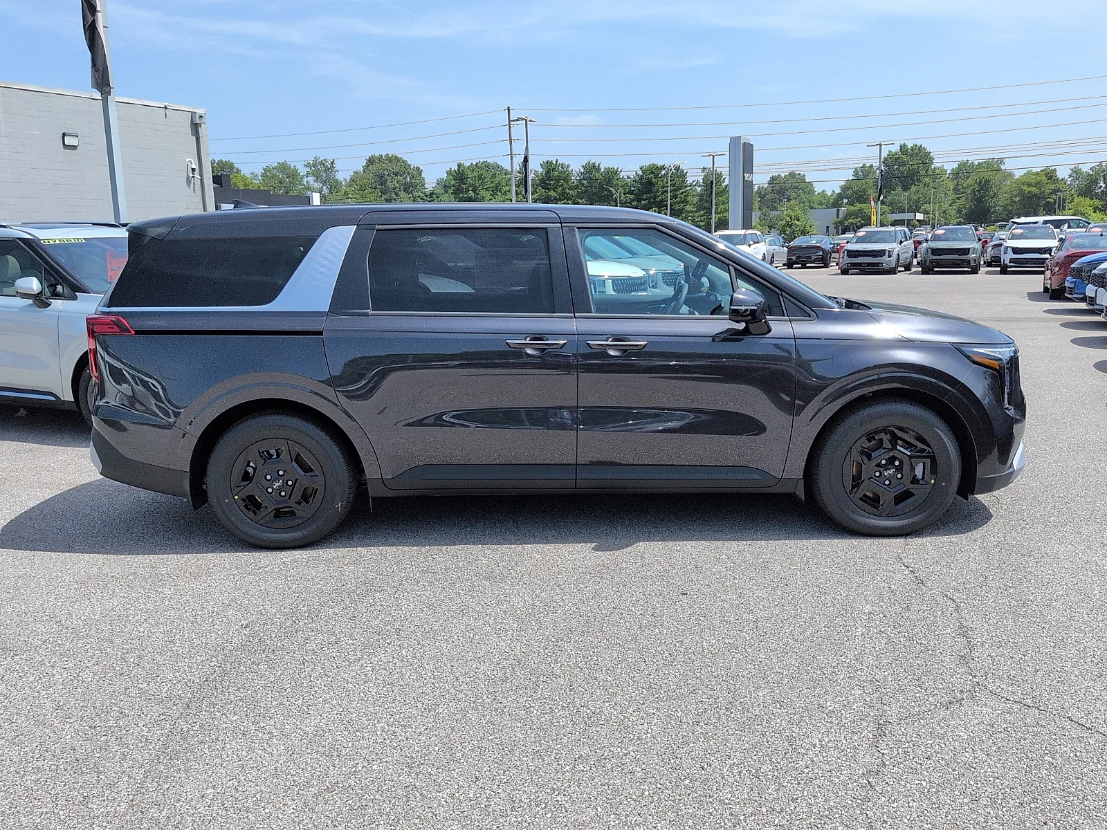 New 2026 Panthera Metal Kia LXS image 2
