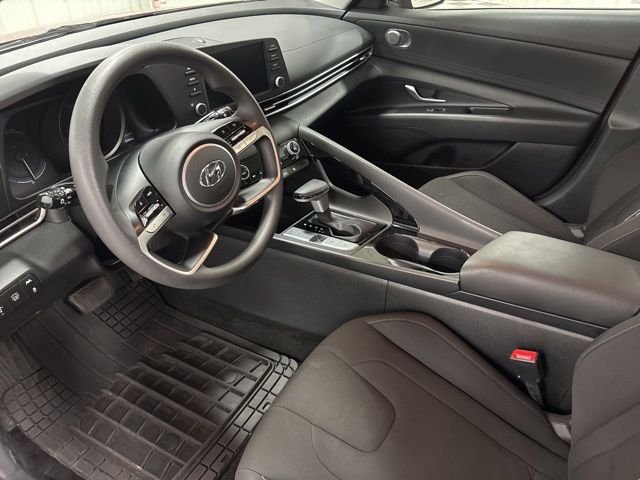 2023 Hyundai Elantra Blue - Photo 8
