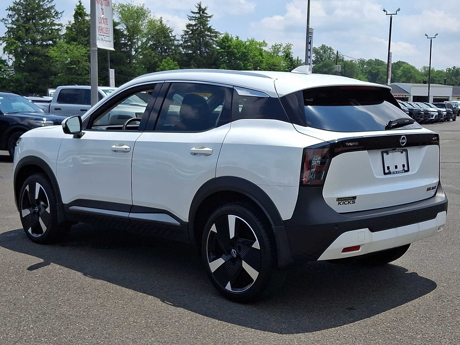 Used 2025 Aspen White Tricoat Nissan SR image 4
