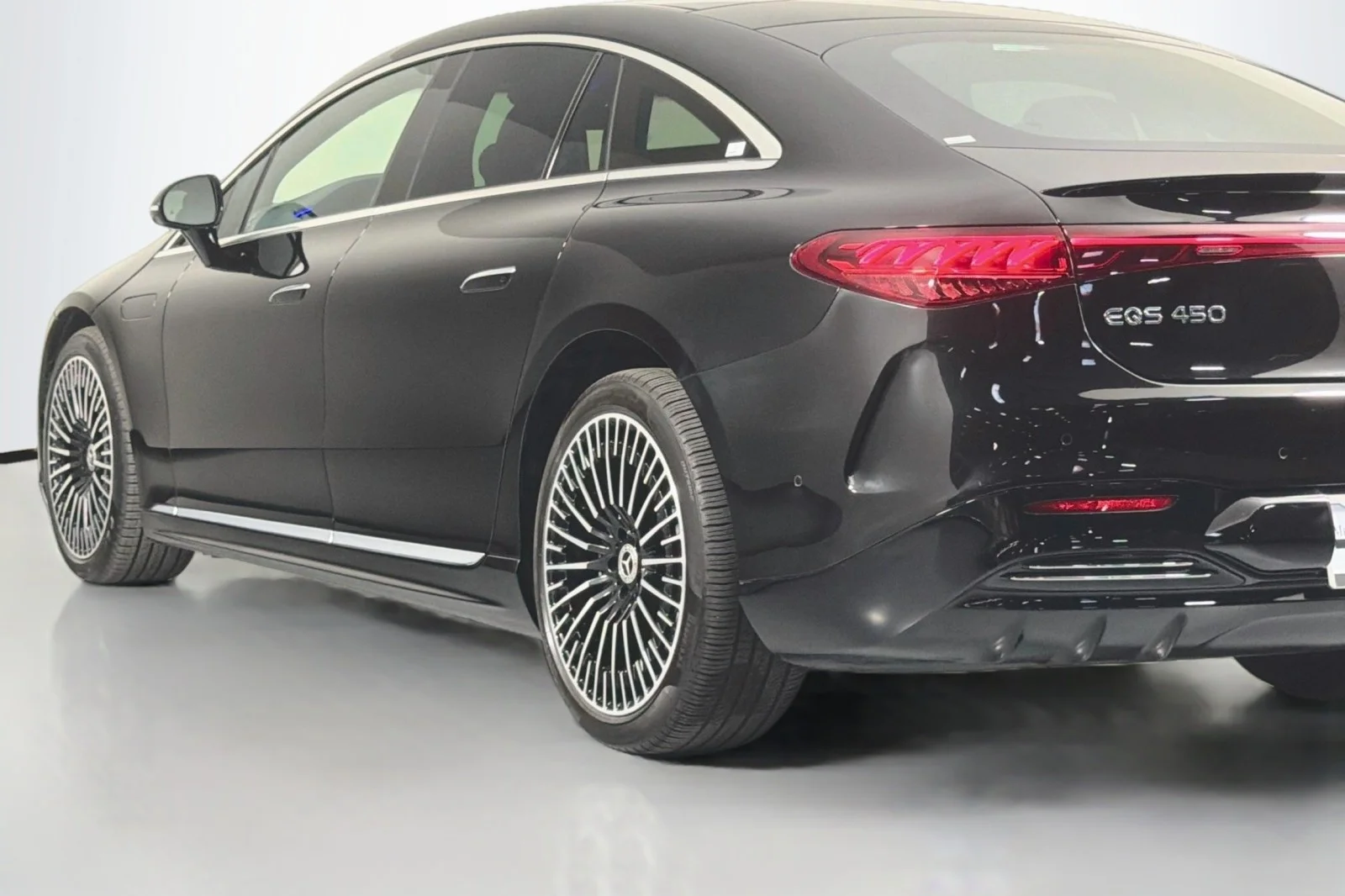 Certified Used 2023 Obsidian Black Metallic Mercedes-Benz EQS 450 image 15