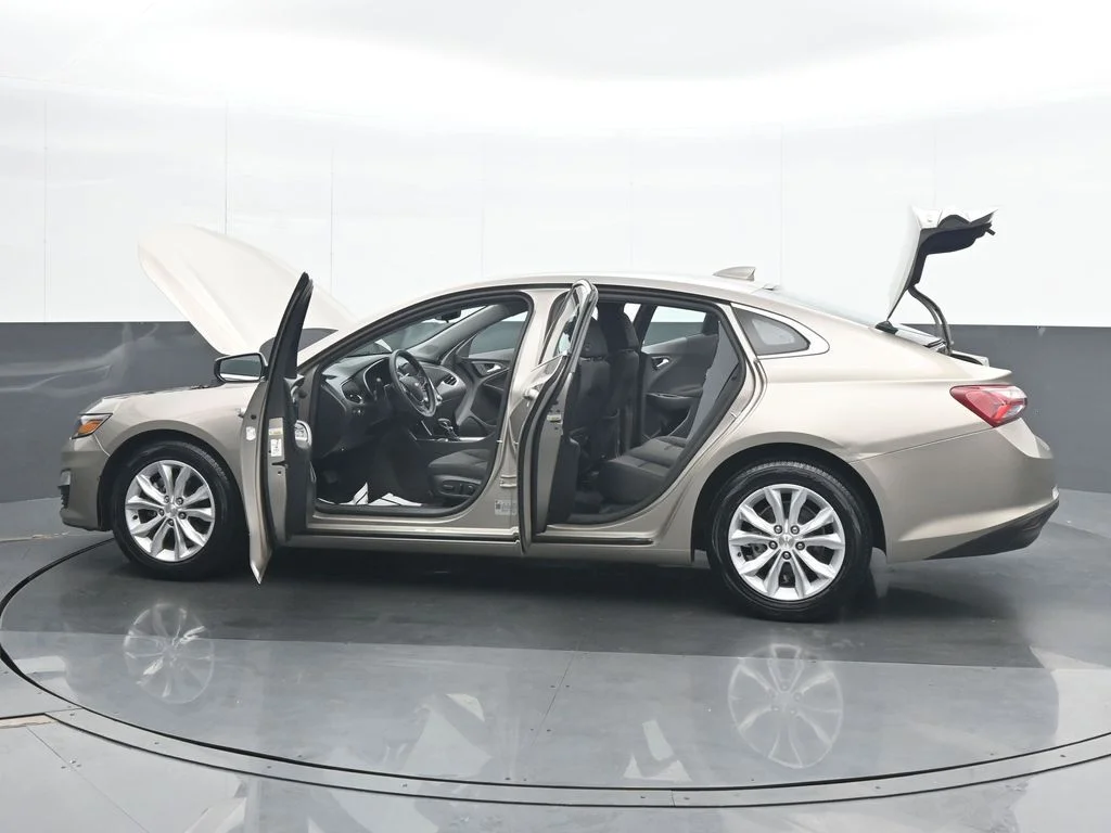 Used 2022 Gray Chevrolet LT image 37