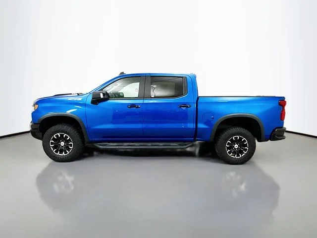 Used 2022 Blue Chevrolet ZR2 image 4