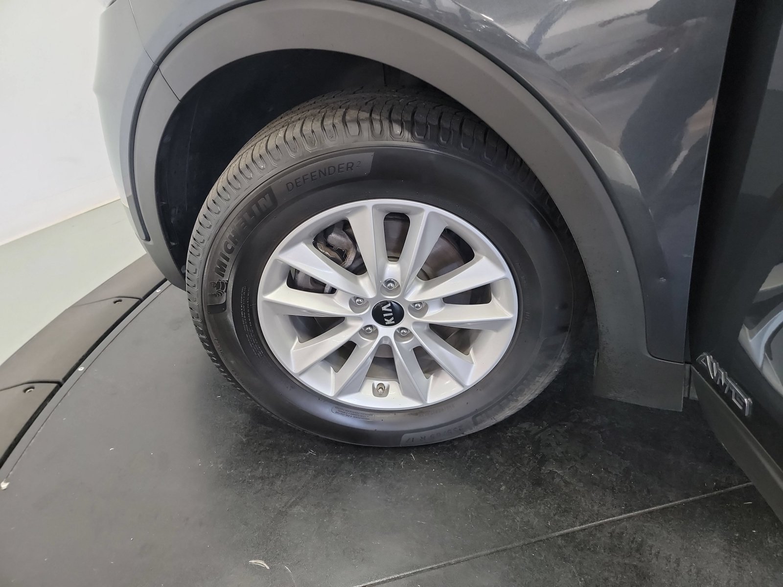 Used 2019 Gravity Grey Kia LX image 28