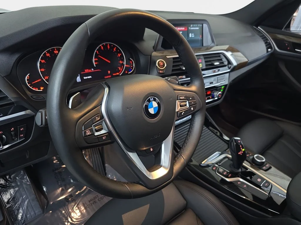 Used 2019 Silver BMW xDrive30i image 19