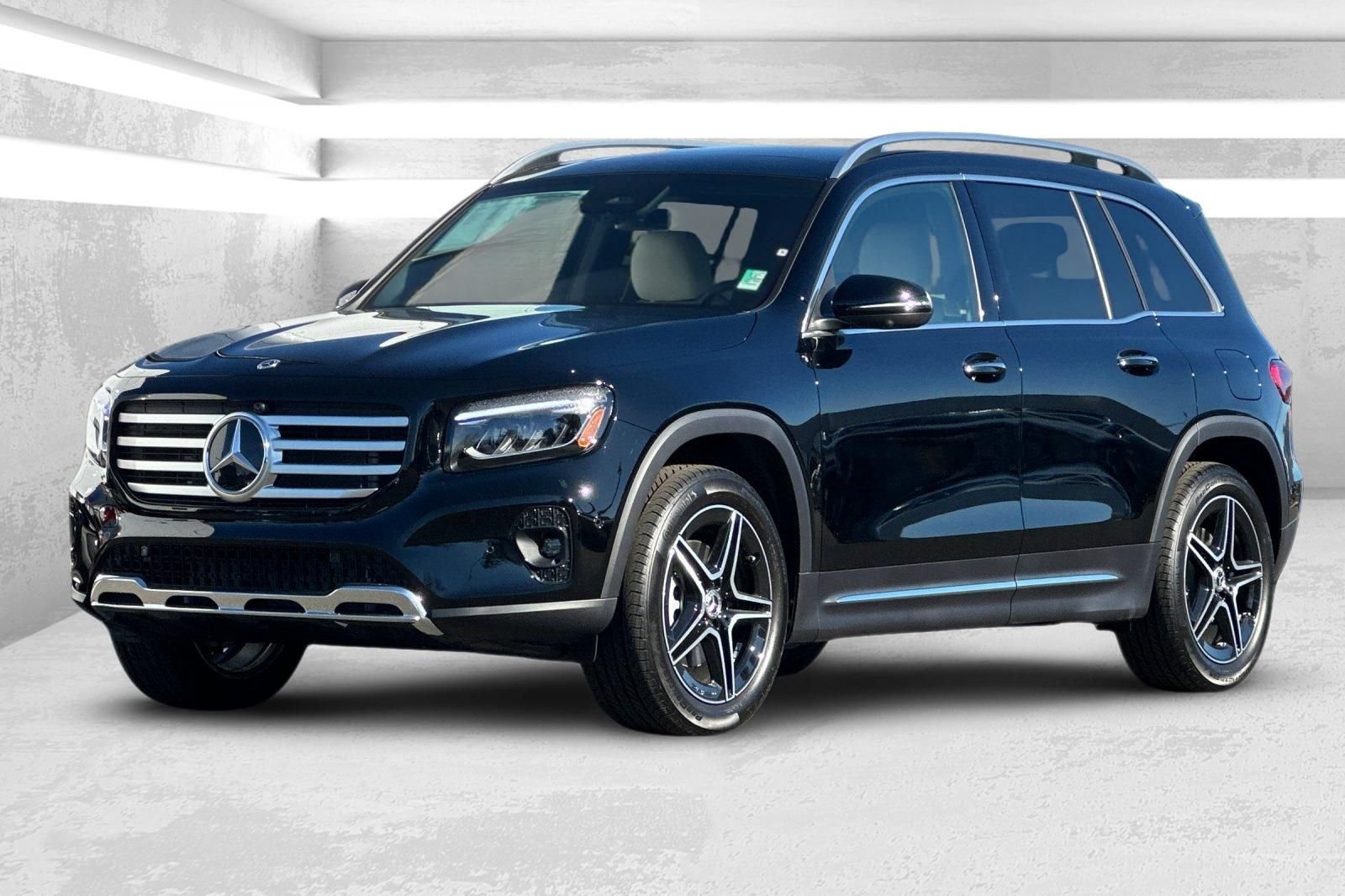 New 2026 Black Mercedes-Benz GLB 250 image 8