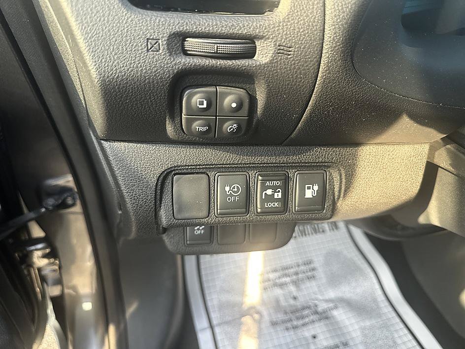 Used 2016 Gun Metallic Nissan S image 15