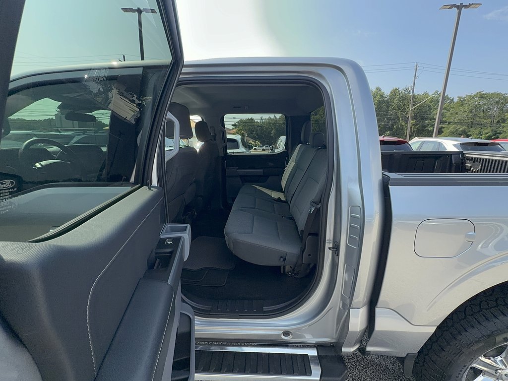 Certified Used 2025 Iconic Silver Ford XLT image 17
