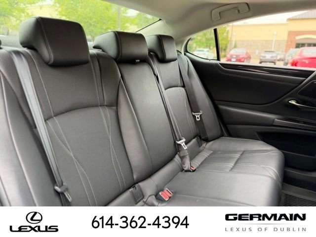 Used 2019 Silver Lexus 350 Luxury image 16