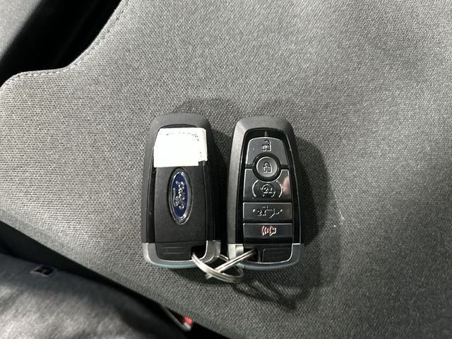 Certified Used 2022 Silver Ford XLT image 33