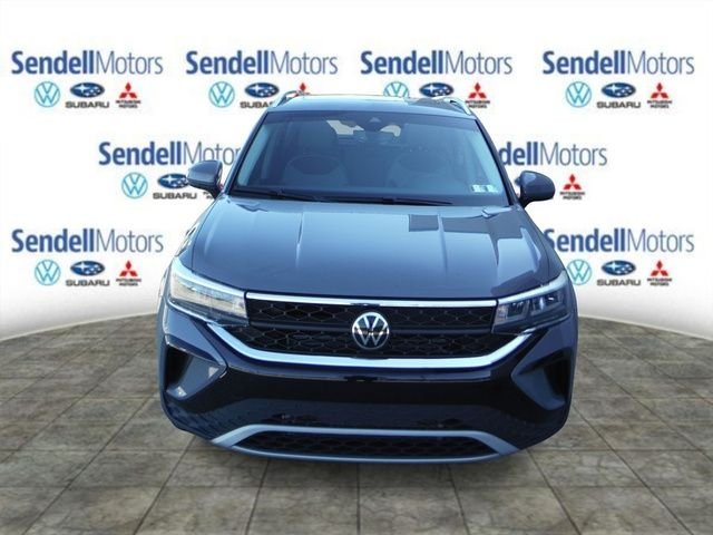Used 2023  Volkswagen 1.5T SE image 4