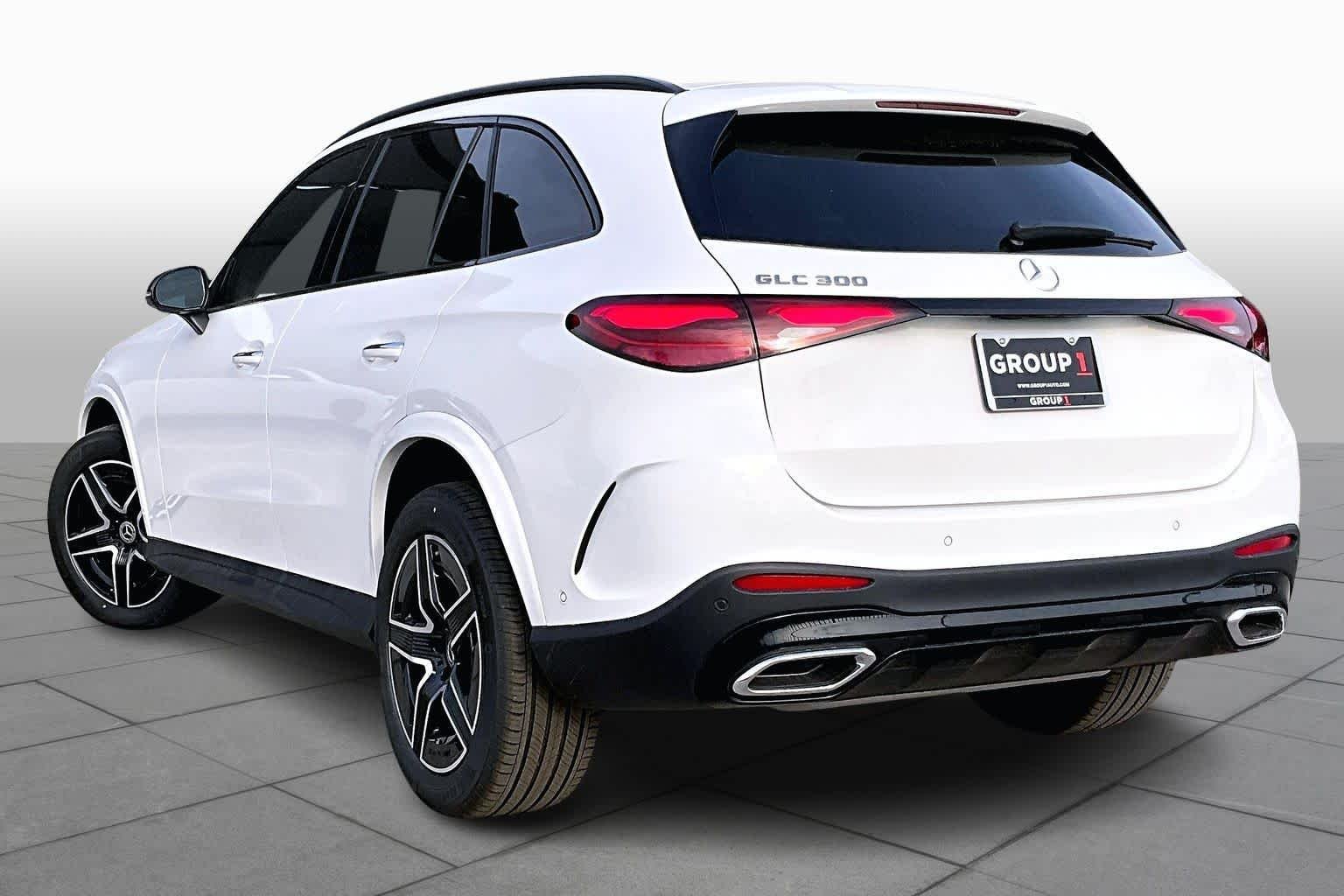 New 2026 Polar White Mercedes-Benz GLC 300 image 4