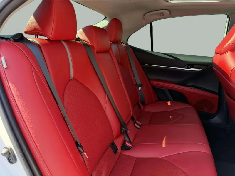 Used 2019  Toyota XSE image 26