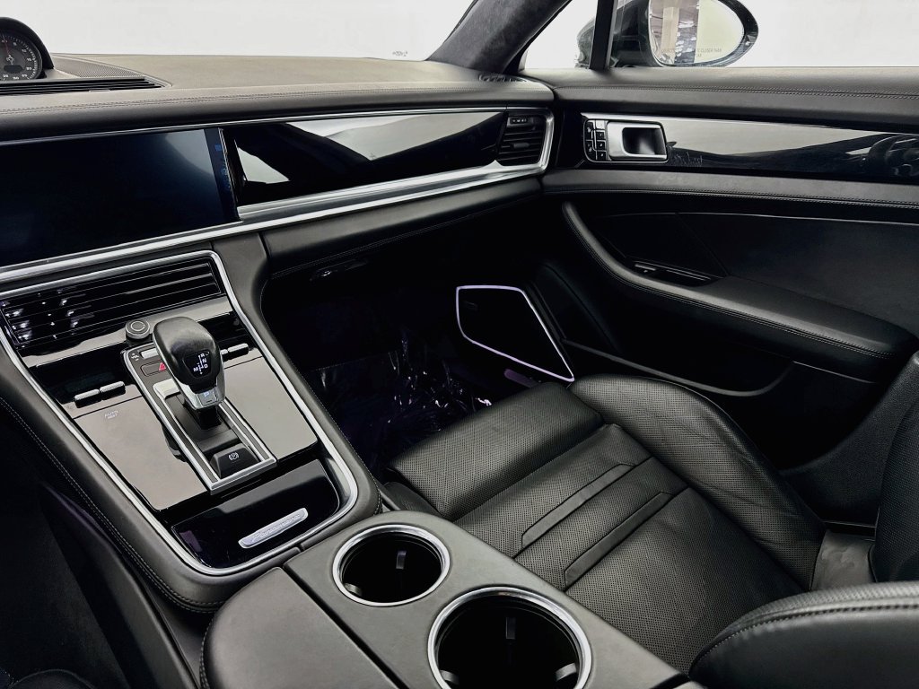Used 2018 Gray Porsche Turbo image 23