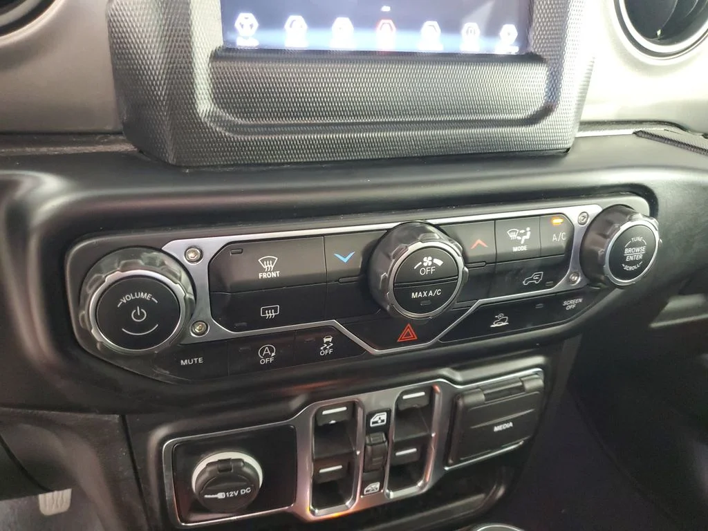 Used 2022 Red Jeep Unlimited Sport S image 19