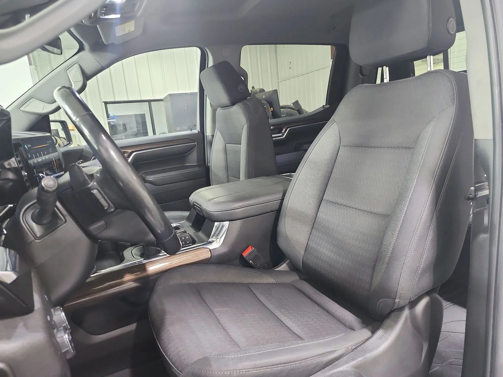 Used 2023 White Chevrolet RST image 19