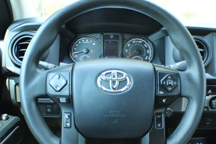 Used 2019 Red Toyota  image 8