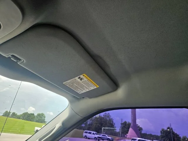 Used 2021 White Ford XL image 21