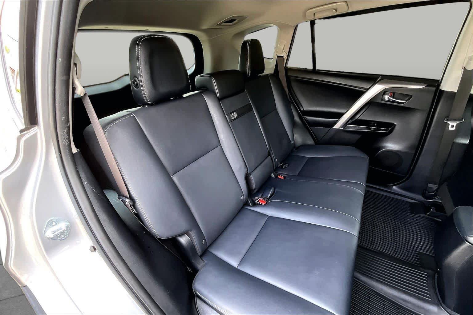 Used 2017 Silver Sky Metallic Toyota Limited image 20