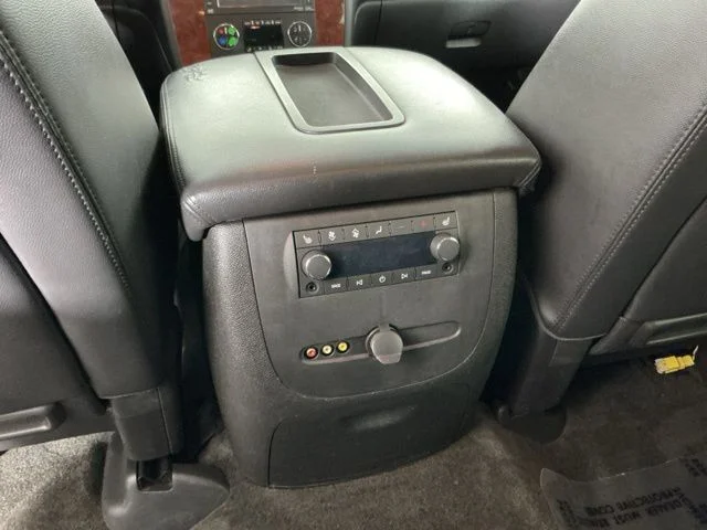 Used 2012  Chevrolet LTZ image 23