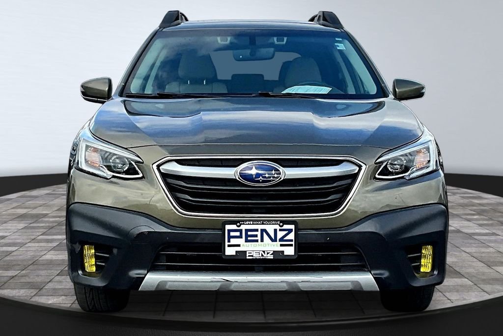 Used 2020 Subaru Outback Limited with VIN 4S4BTANC5L3185072 for sale in Rochester, Minnesota