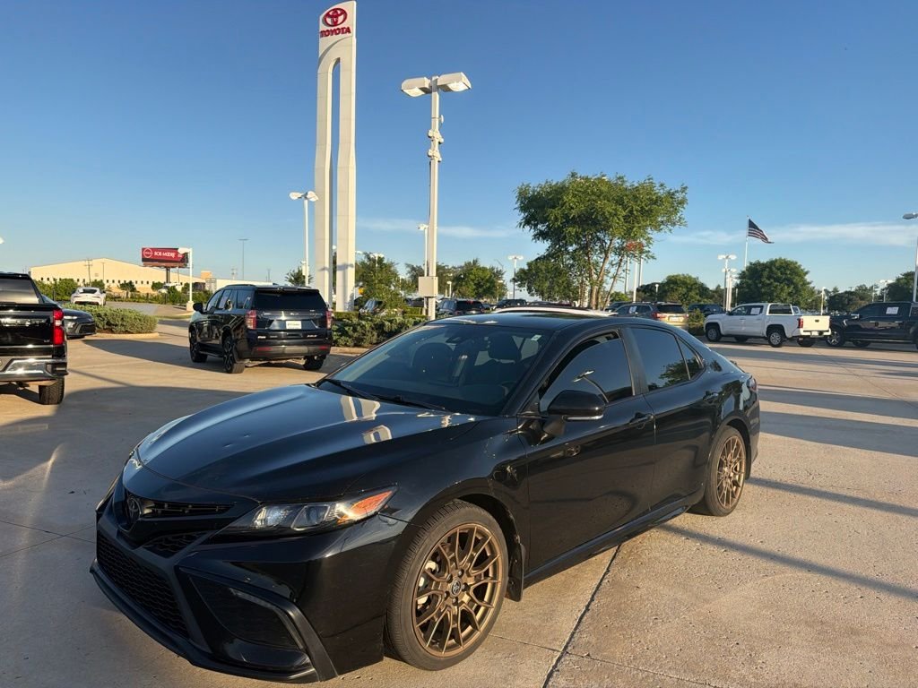 Used 2023 Black Toyota SE Nightshade image 1