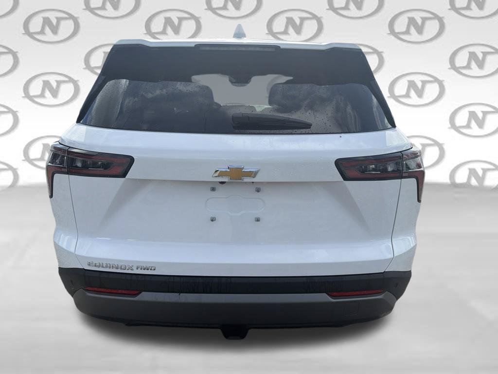 2027 Chevrolet Equinox LT - Photo 12