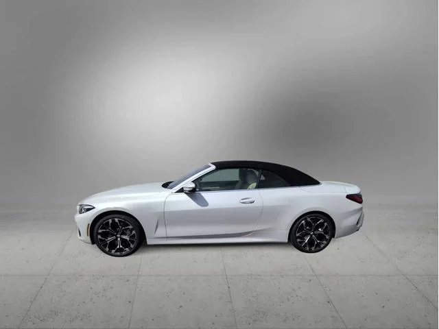 New 2027 Mineral White Metallic BMW 430i xDrive image 5