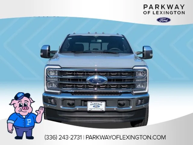 Used 2025 Gray Ford King Ranch image 8