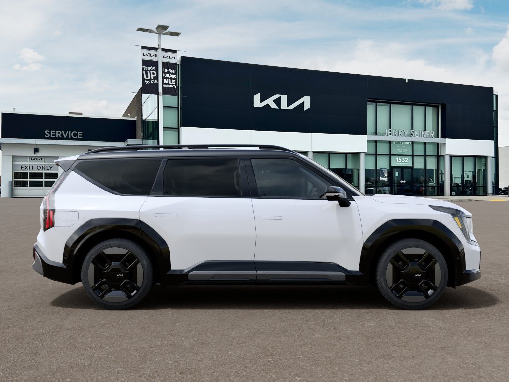 New 2026 White Kia GT-Line image 7