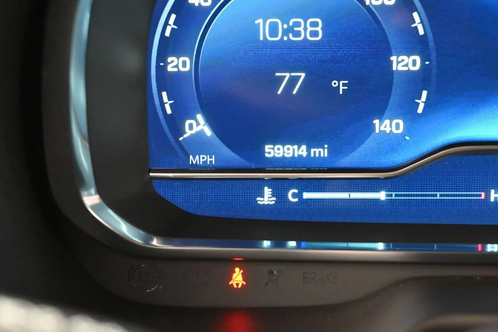 Used 2024 Summit White Chevrolet LT image 18