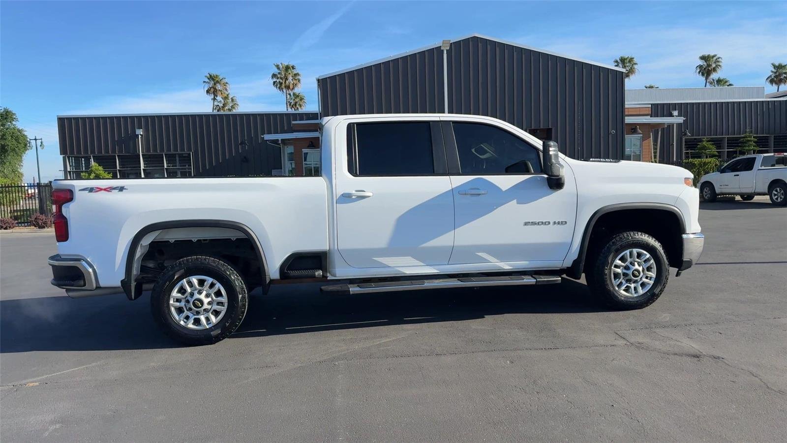 2025 Chevrolet Silverado 2500HD LT - Photo 9