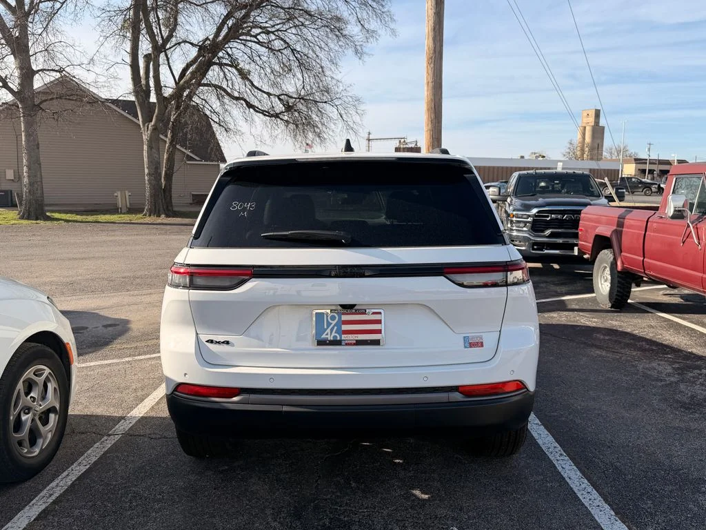 New 2026 White Jeep Altitude image 7
