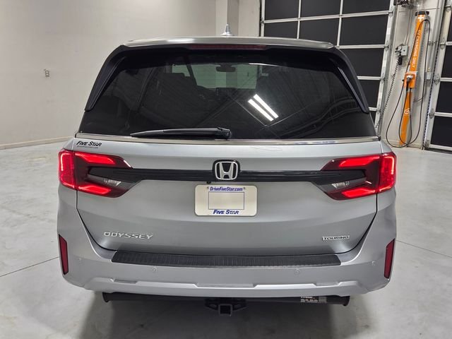 Used 2025 Silver Honda Touring image 11