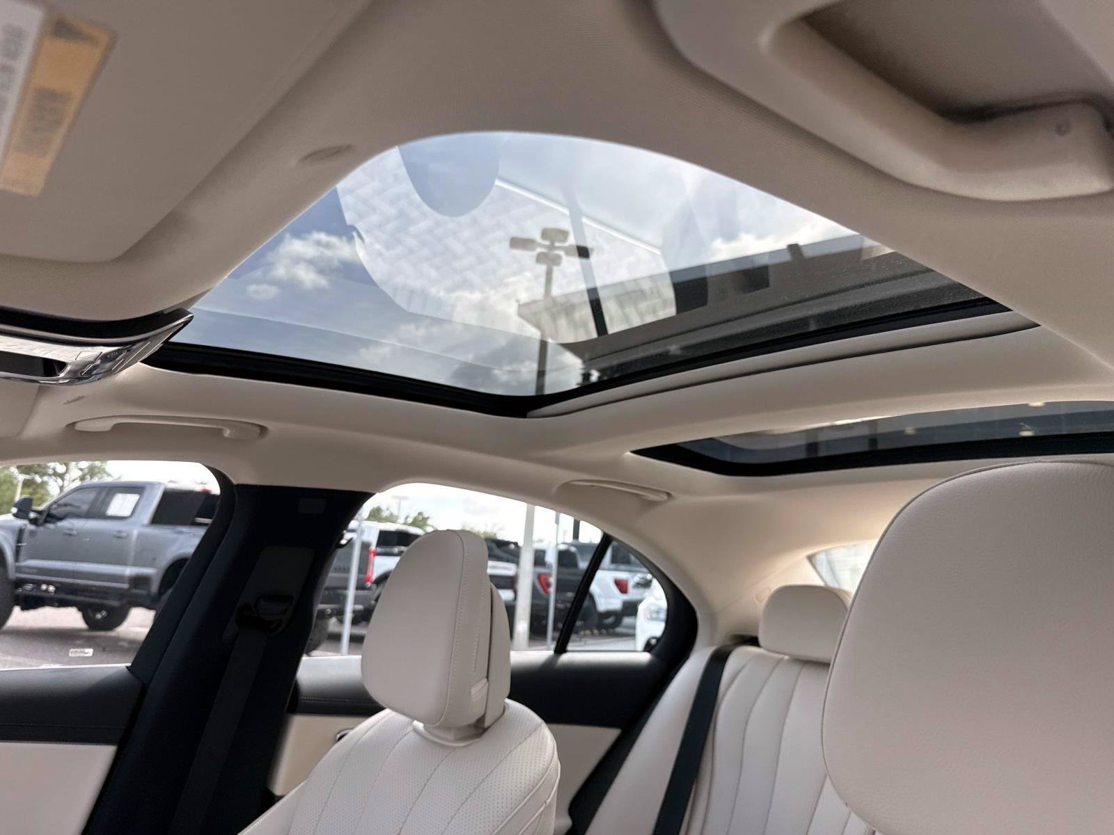 New 2026 Polar White Mercedes-Benz E 350 RWD Sedan image 22