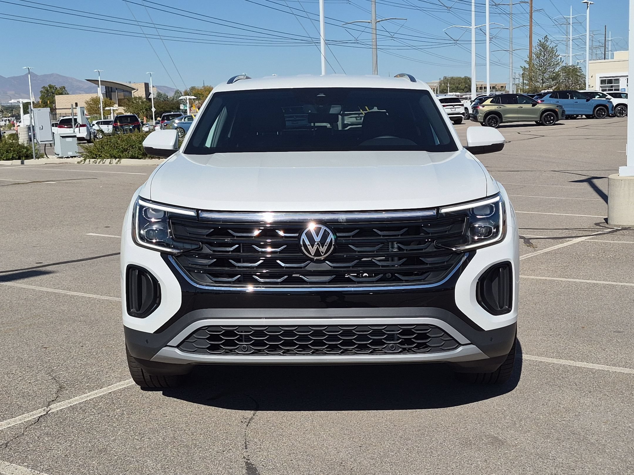 New 2026 Opal White Pearl Volkswagen 2.0T SE w/Technology image 9