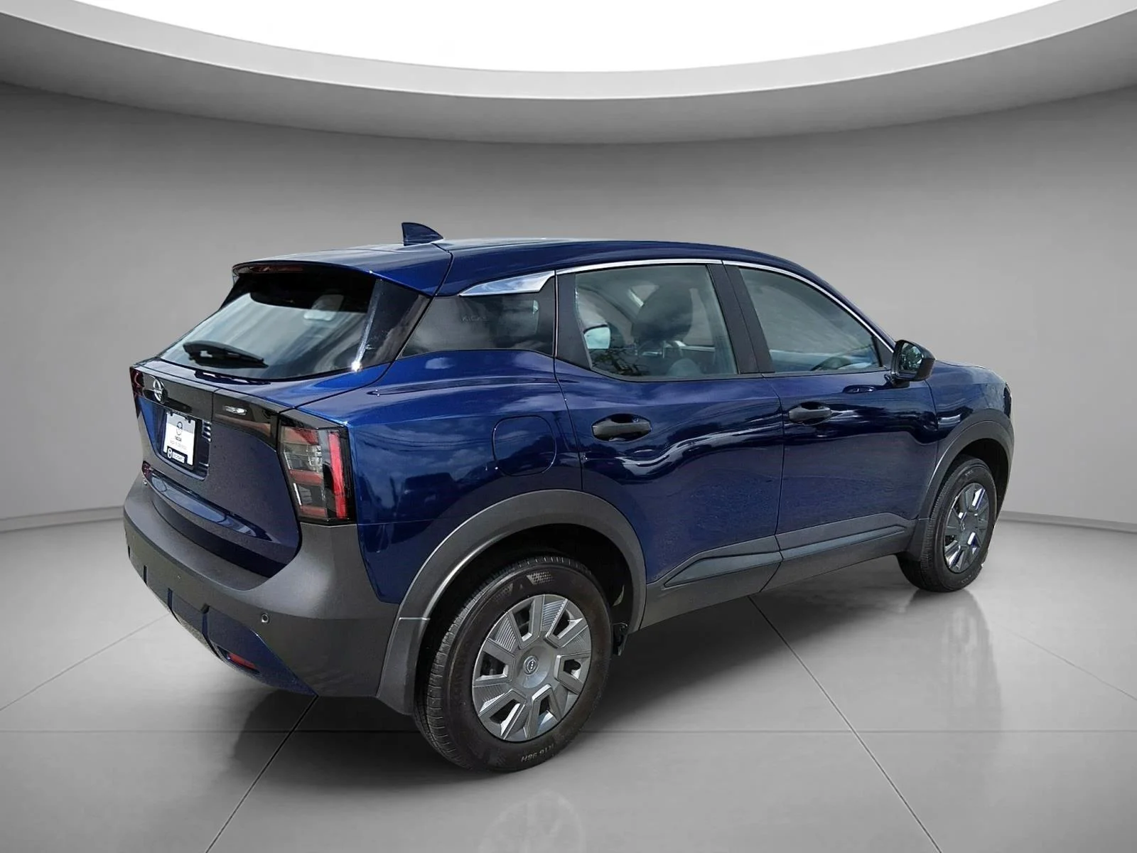 Used 2025 Deep Blue Pearl Nissan S image 5